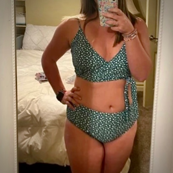 💚Green Floral Wrap High Waist Bikini Set 💚 - Picture 12 of 16
